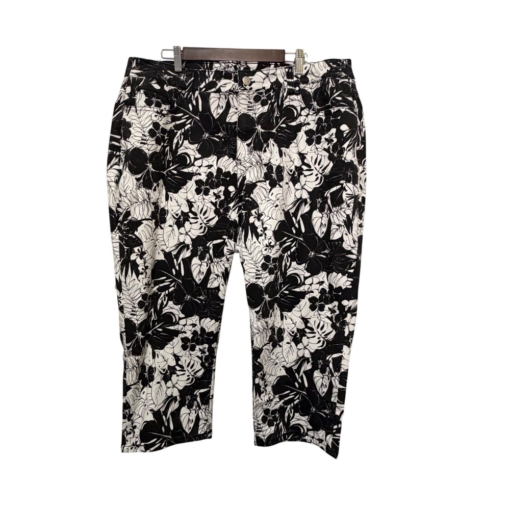 Catherines Secret Slimmer Capri Pants 22W Black White Floral Tropical Crop Pant